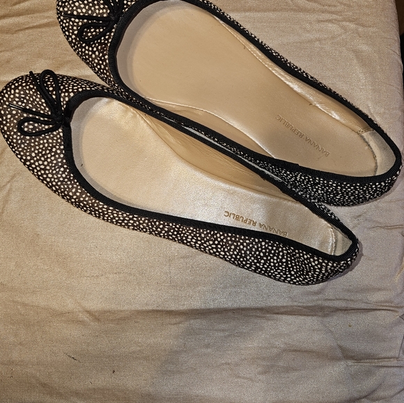 Banana Republic Spotted Calf Hair Leather Ballet Flats, Women's 9.5 - Picture 3 of 8